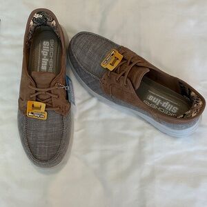 Skechers Men's/Women’s (?) Tan and Gray Boat Shoes